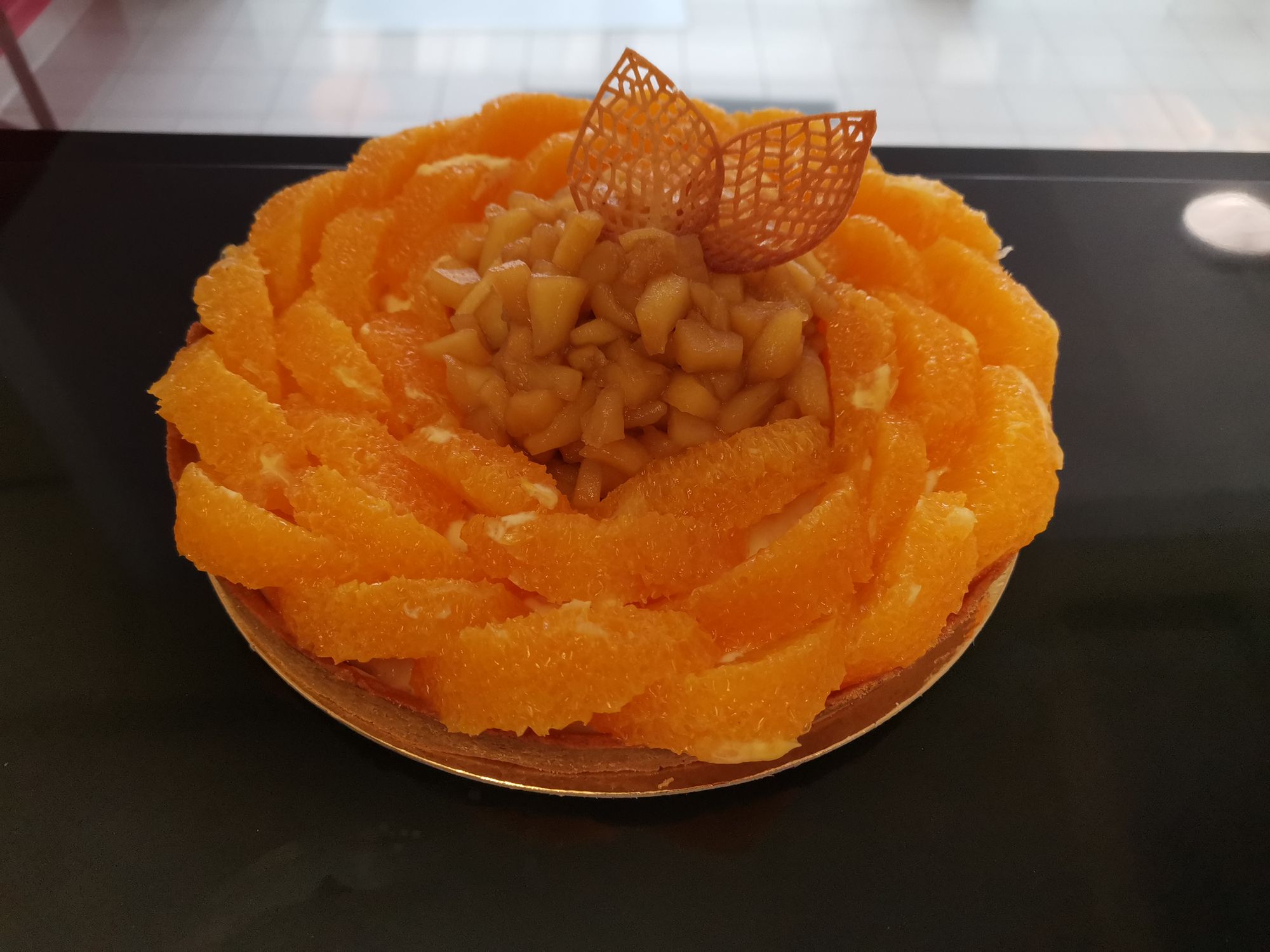 Tarte oranges, pommes caramélisées & chocolat noir Tarte oranges, pommes caramélisées & chocolat noir